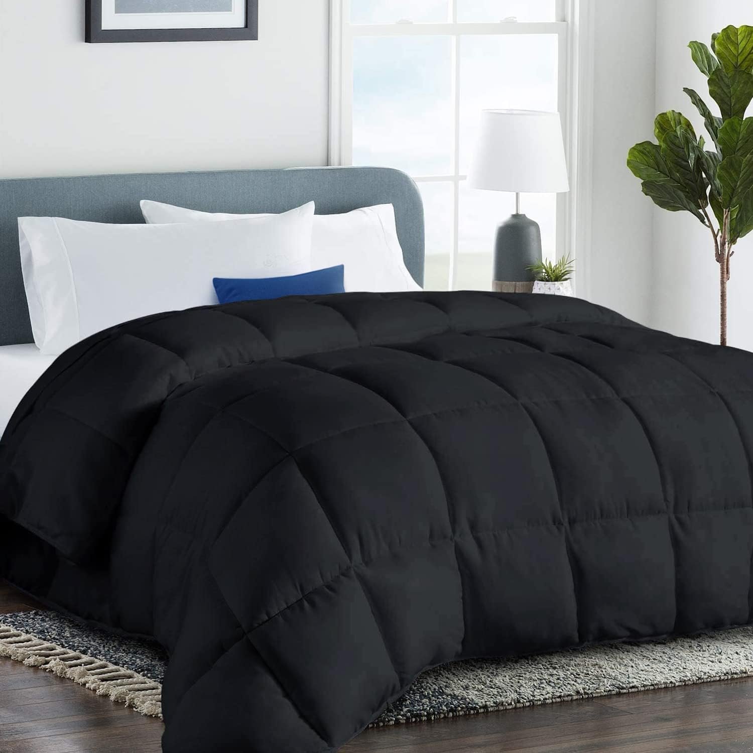 2200 Series King Size Down Alternative Comforter Quilted Duvet Insert with Corner Tabs - All Season Reversible Luxury Hotel Bedding Comforter - Reversible - Black
